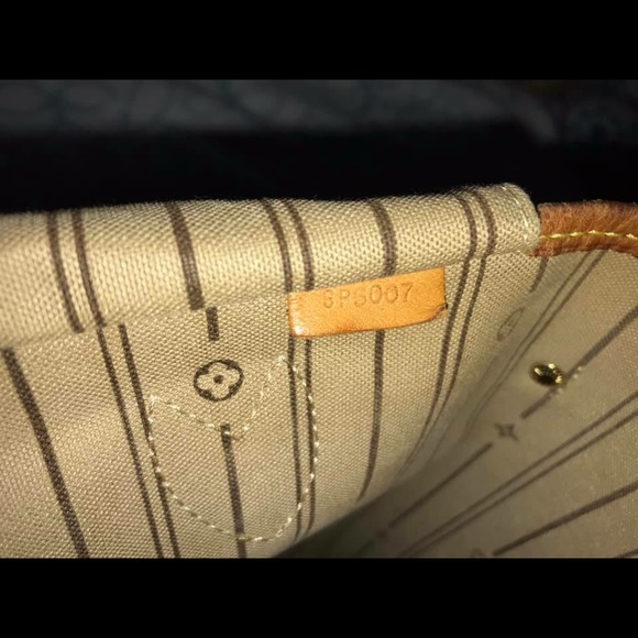 Louis Vuitton Neverfull MM - Picture 3 of 4